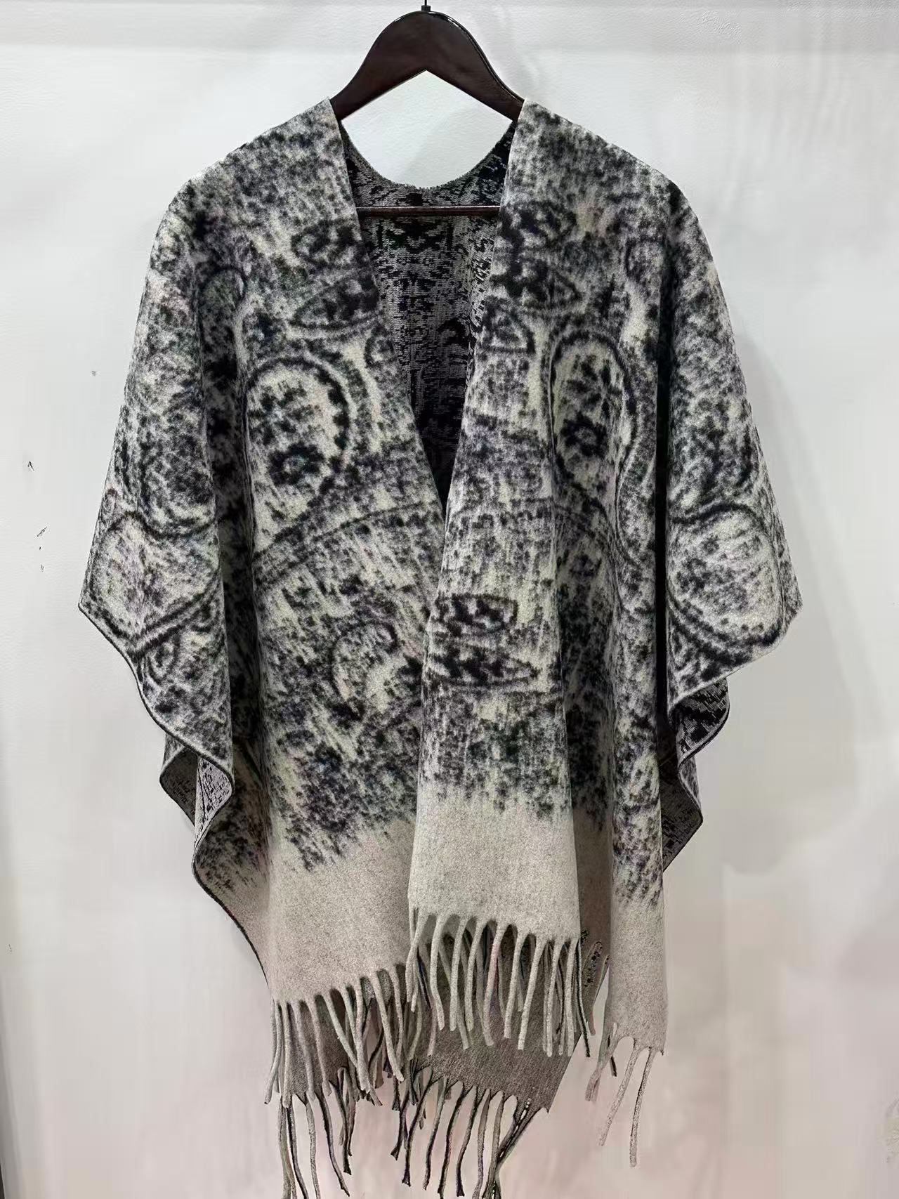 Ultra-Soft Faux Wool Poncho, Warm Open Front Shawl Wrap - Elegant Festive Christmas Present for Fall and Winter