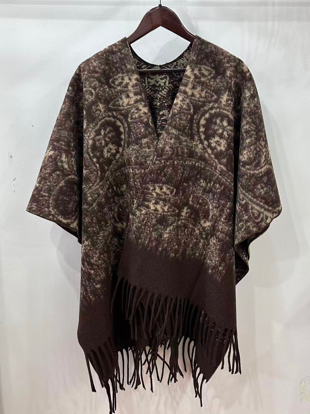 Ultra-Soft Faux Wool Poncho, Warm Open Front Shawl Wrap - Elegant Festive Christmas Present for Fall and Winter