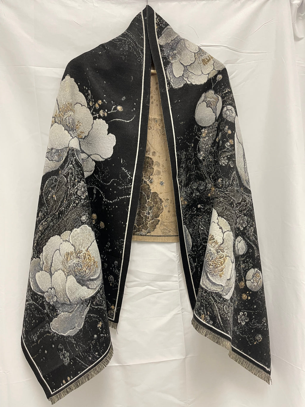 Women's Elegant Winter Shawl with Double-Sided Printed Design for Evening Dresses and Cold Weather Protection